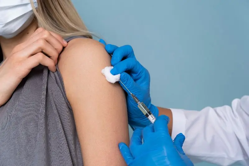 Flu shots & vaccinations